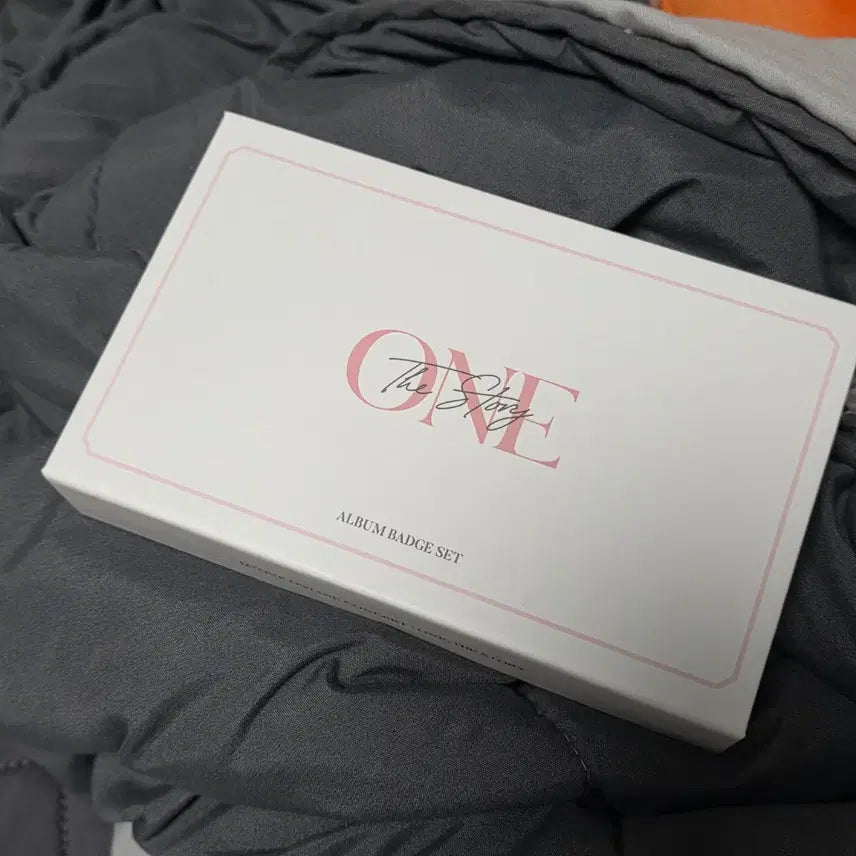 [BUNJANG] IZ*ONE Album Badge Set / 아이즈원 앨범 뱃지 세트