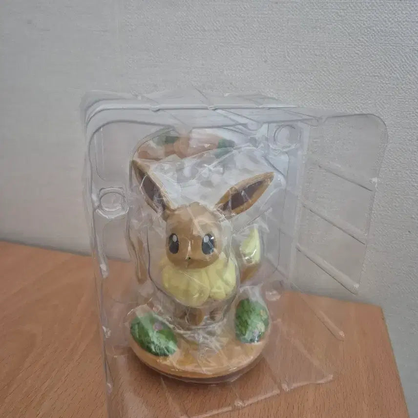 [SOLD OUT] 이브이 트레이딩 피규어