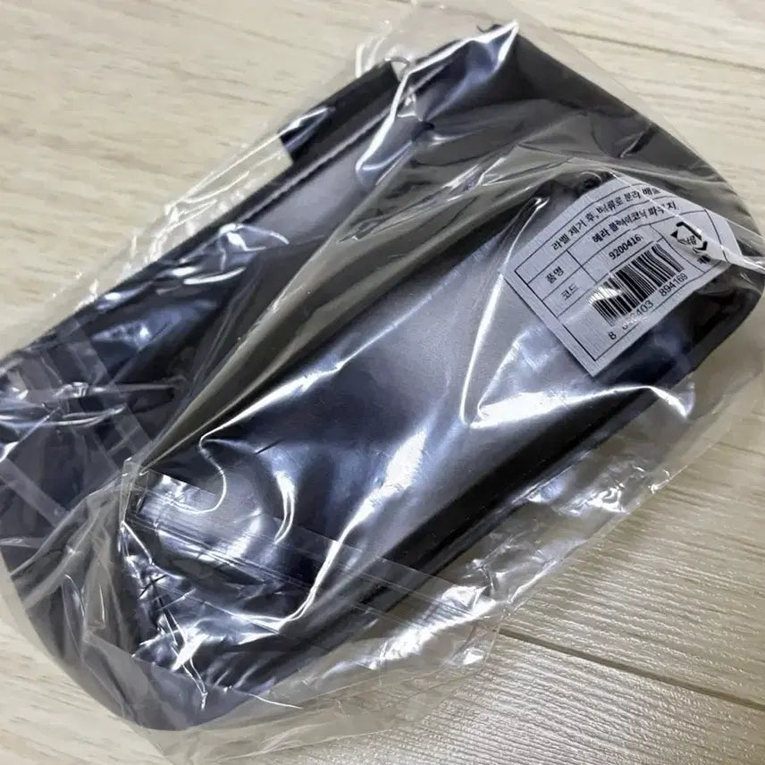 [SOLD OUT] 헤라 블랙 아이코닉 파우치