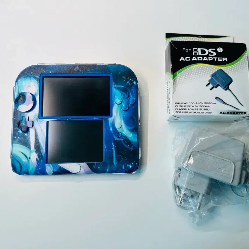 [BUNJANG] Nintendo 2DS Hatsune Miku Wrapped Edition (Imported) / 닌텐도 2DS 식빵 하츠네 미쿠 랩핑 우고메모 내장 일판 판매 (3DS)