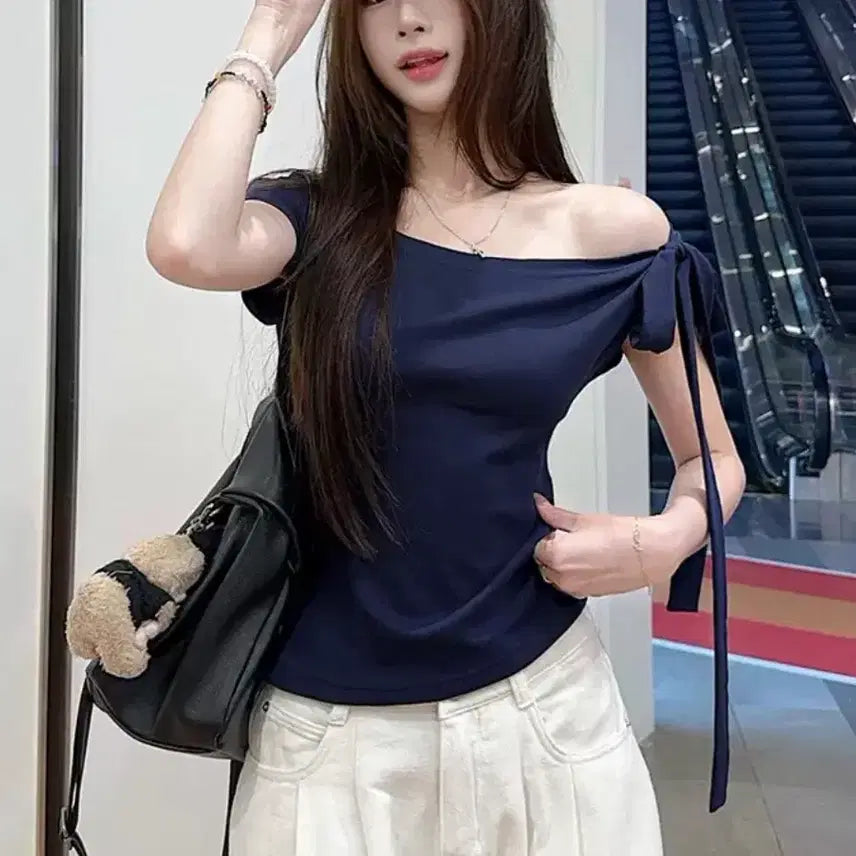 [BUNJANG] Off-Shoulder Ribbed Short-Sleeve Knit Navy / 오프숄더 리본 반팔 니트 네이비