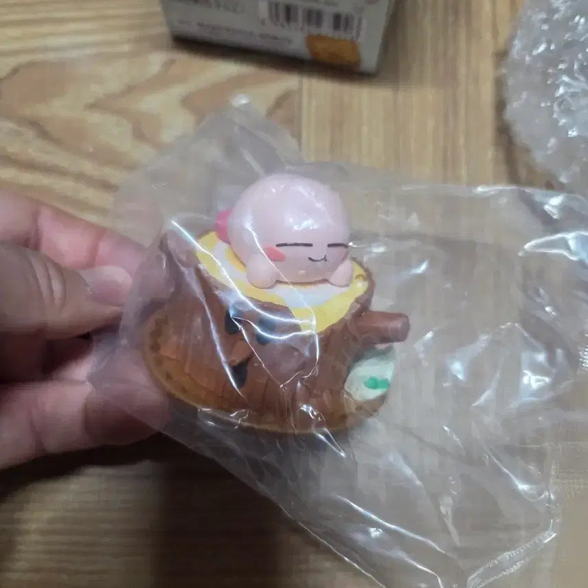 [BUNJANG] Nintendo Kirby Roll Cake Kirby Figure / 닌텐도 별의커비 롤케익 커비 피규어팝니다