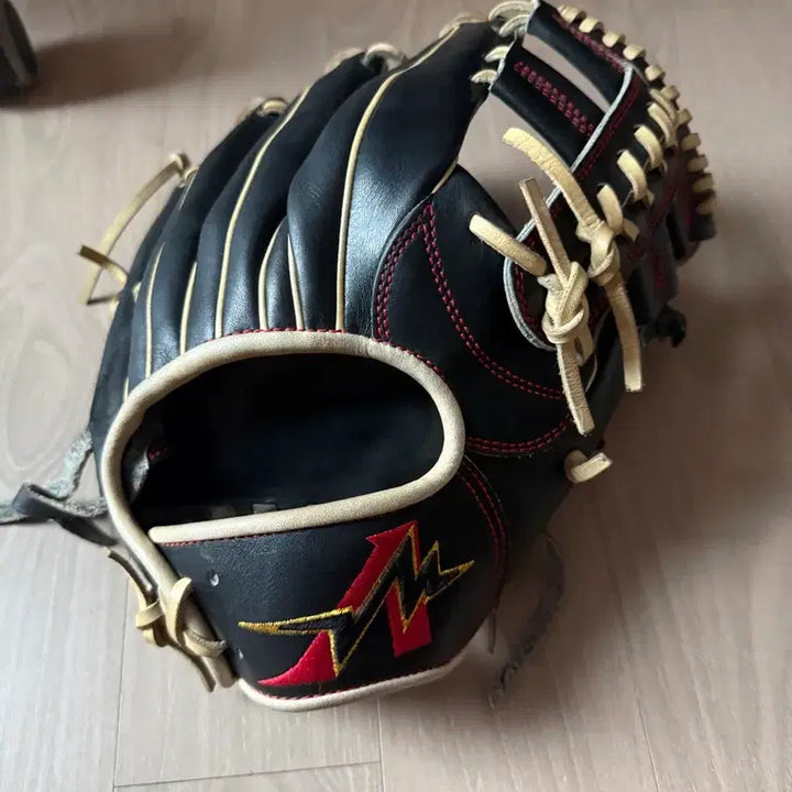[BUNJANG] Altis Infielder Glove / 알티스 내야 글러브