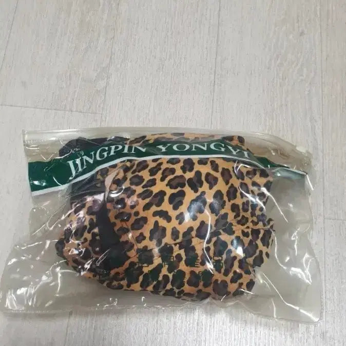 [BUNJANG] Leopard Print Brown One-Piece Swimsuit / 호피무늬 브라운 원피스 수영복