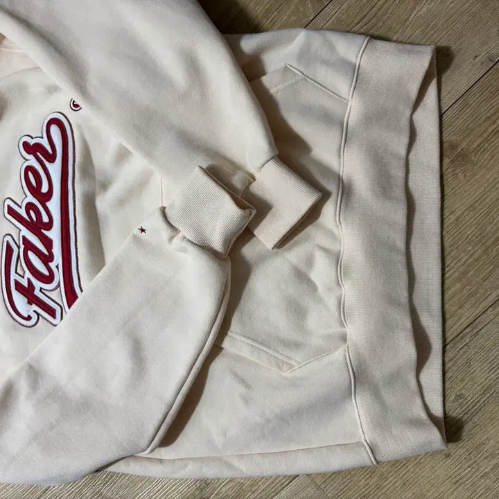 [BUNJANG] T1 Faker Hooded Sweatshirt Size S / 페이커 후드티 티원 t1 굿즈 faker s사이즈
