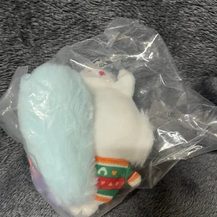 [BUNJANG] Chiikawa Momonga Christmas Lottery D Prize Plush / 치이카와 크리스마스쿠지 모몽가인형 모몽가D상
