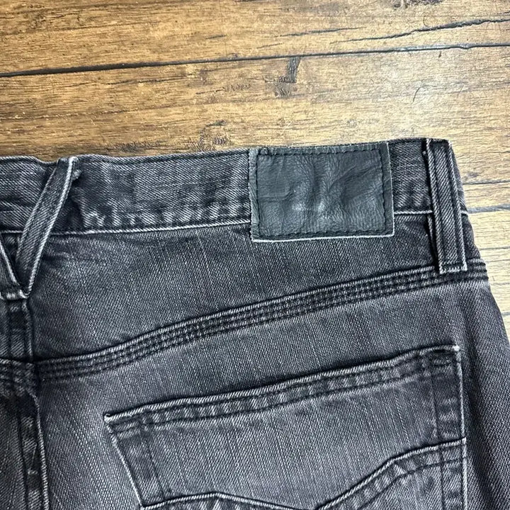 [BUNJANG] Harley-Davidson Big Logo Black Washed Denim Pants / 할리데이비슨(HARLEY-DAVIDSON) 빅로고 블랙 워시드 데님 팬츠
