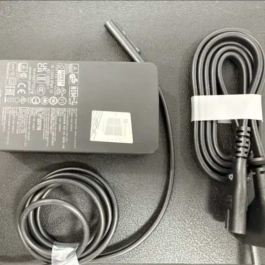 [BUNJANG] Microsoft Surface 65W Power Adapter Charger / 마이크로소프트 서피스 충전기 65W 전원 어댑터 새상품