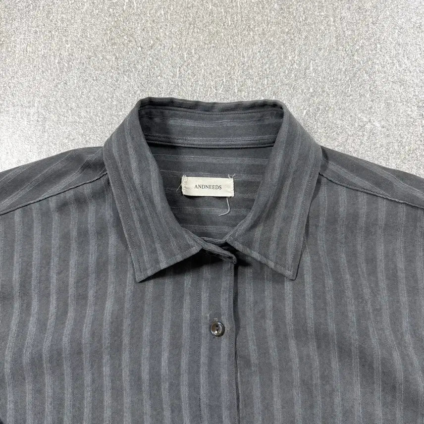 [BUNJANG] Anniz Monte Stripe Shirt Charcoal / [앤니즈] 몬테 스트라이프 셔츠