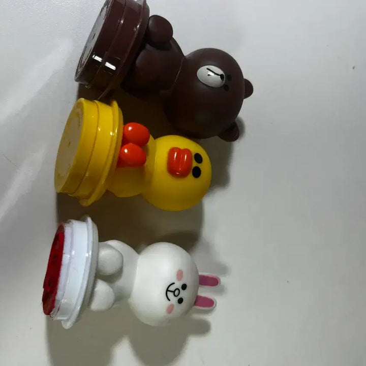 [BUNJANG] CGV Line Friends Limited Edition Stamp Figure Set (Cony, Brown, Sally) / CGV 라인프렌즈 한정판 도장 스탬프 피규어 코니 브라운 샐리 고전 빈티
