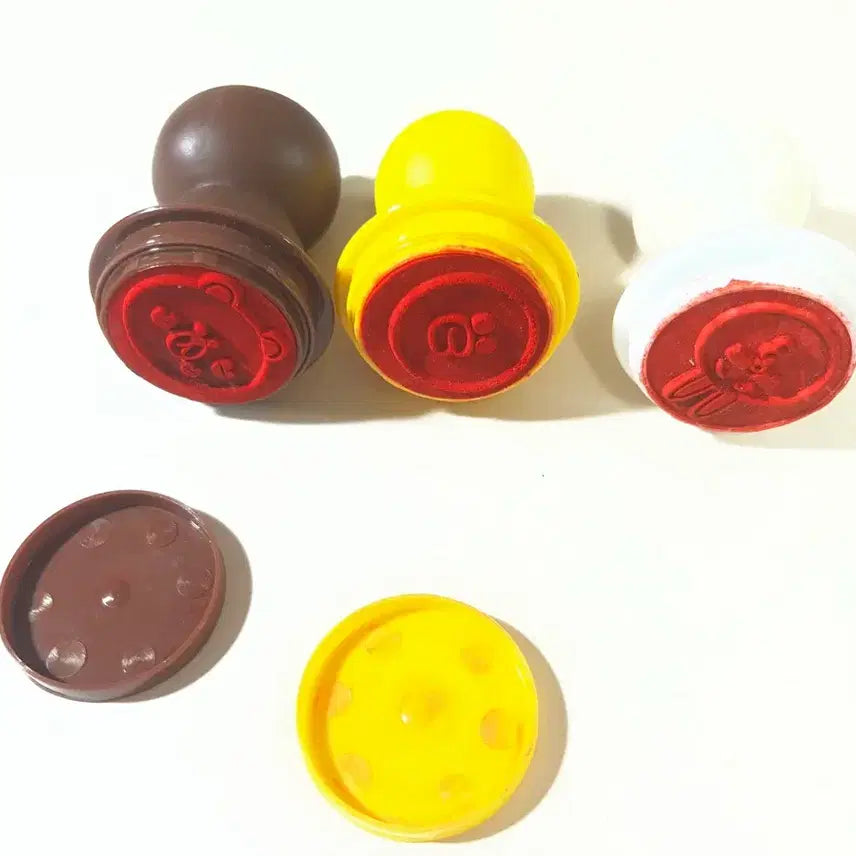 [BUNJANG] CGV Line Friends Limited Edition Stamp Figure Set (Cony, Brown, Sally) / CGV 라인프렌즈 한정판 도장 스탬프 피규어 코니 브라운 샐리 고전 빈티