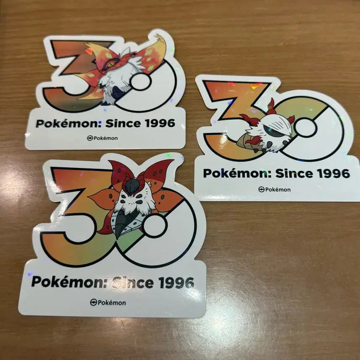 [BUNJANG] Pokemon 30th Anniversary Logo Sticker Bundle Set: Magcargo, Volcarona, Wings / 포켓몬 30주년 로고 스티커 활화르바, 불카모스, 땅을기는날개