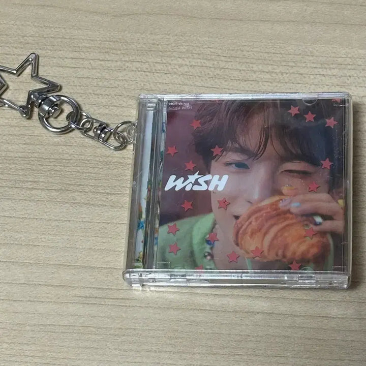 [BUNJANG] NCT WISH Yushi Debut Japan Album NFC Keyring / 급처)엔시티위시 유우시 cd 키링 일본데뷔 앨범 리쿠사쿠야료시온재희