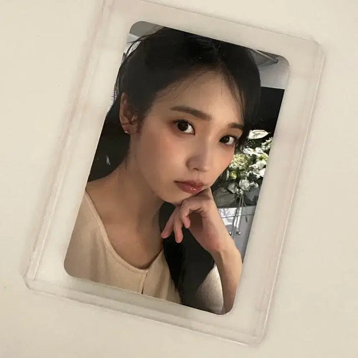 [BUNJANG] IU Official Birthday Cafe Bundle Set Photocard, Postcard, Cup Holder / (일괄) 아이유 공식 생일카페 특전