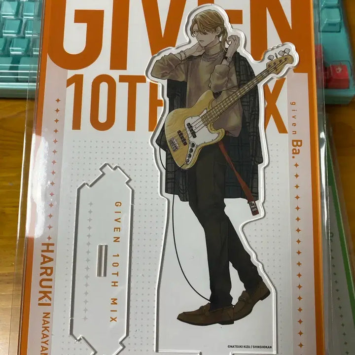 [BUNJANG] Given Akiharu 10th Mix Big Acrylic Stand / 기븐 아키하루 10th mix BIG 아크릴스탠드