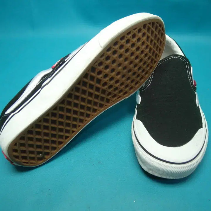 [BUNJANG] Vans Classic Era Slip-On Sneakers / 255/r1-348/반스 클래식 에라 슬립온 138 운동화/구제특별시
