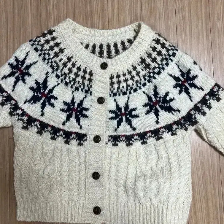 [BUNJANG] Ivory Knit Cardigan / 아이보리 니트 가디건
