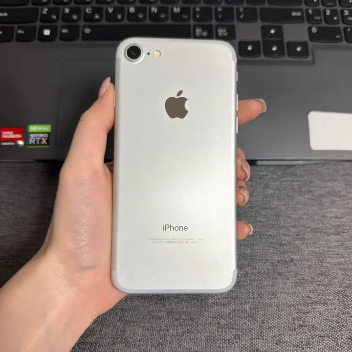 [BUNJANG] Apple iPhone 7 32GB (Grade A) - Silent Mode / G21 a급 아이폰7 32기가 무음