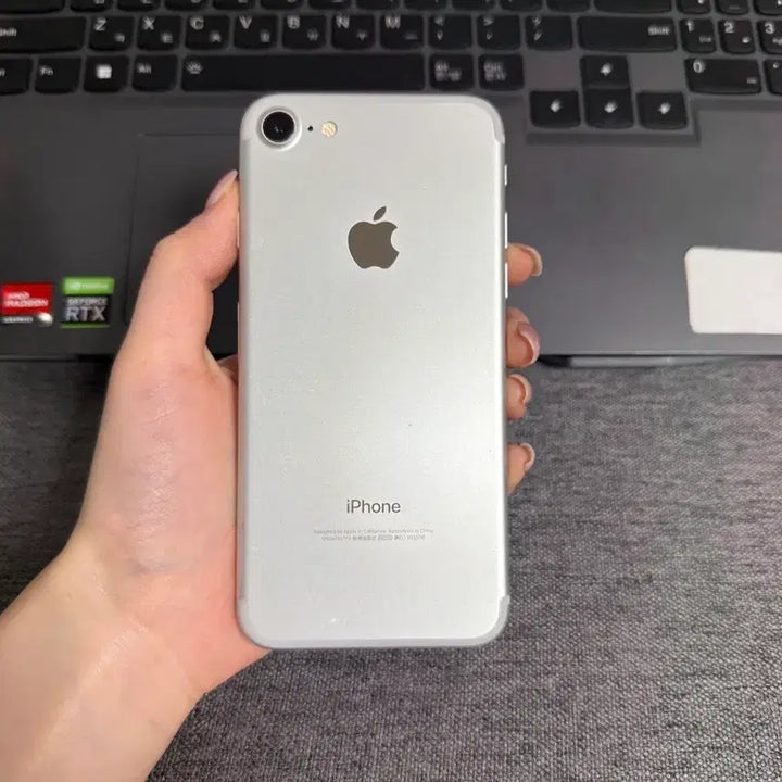 [BUNJANG] Apple iPhone 7 32GB (Grade A, Silent Mode) / G22 a급 아이폰7 32기가 무음
