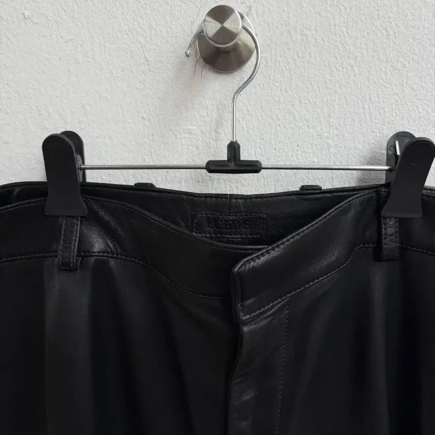 [BUNJANG] Loewe Lambskin Leather Pants / 로에베 램스킨 레더 팬츠