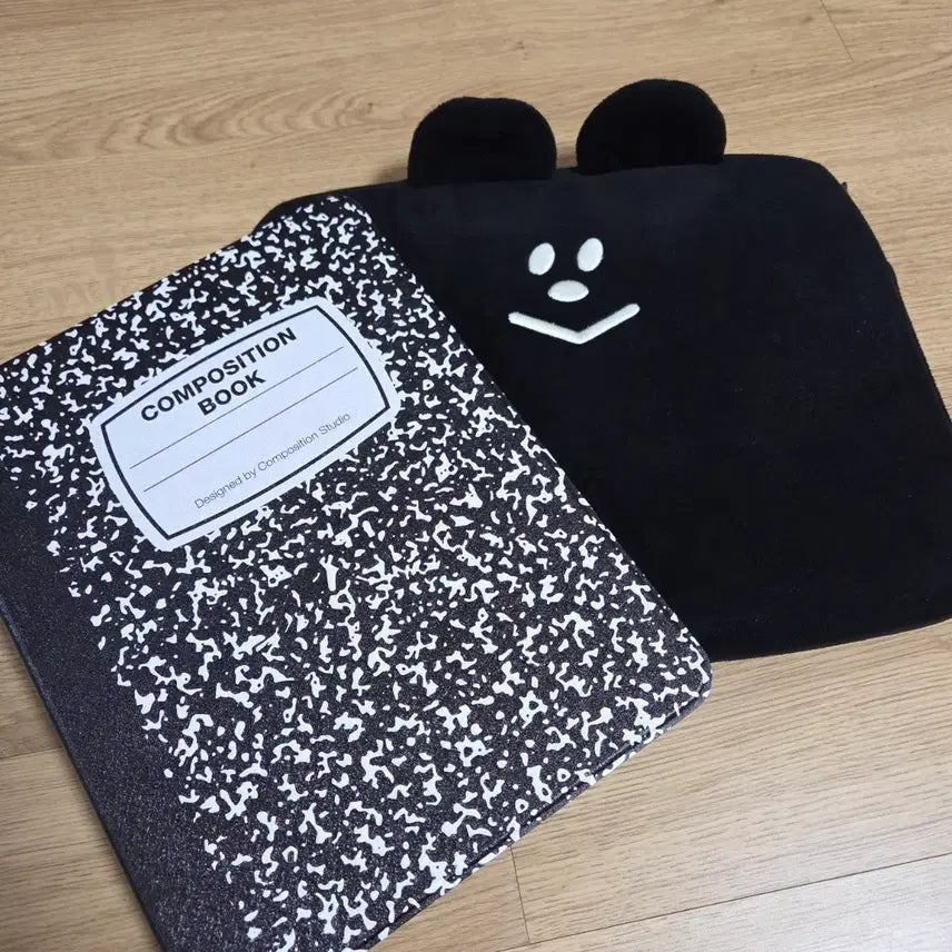 [BUNJANG] Composition iPad 11-inch Case + Momossi Bear Tablet Pouch Set / 컴포지션 아이패드 11인치 케이스 + 모모씨 베어 태블릿 파우치 11인치