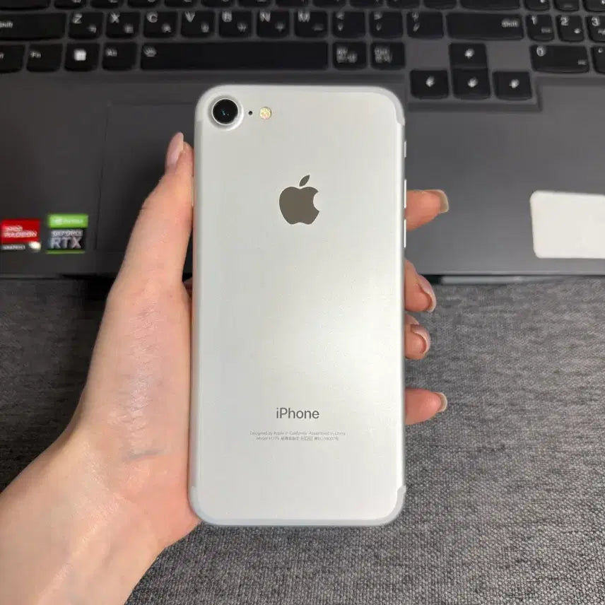 [BUNJANG] Apple iPhone 7 32GB Black Unlocked / G25 s급 아이폰7 32기가 무음