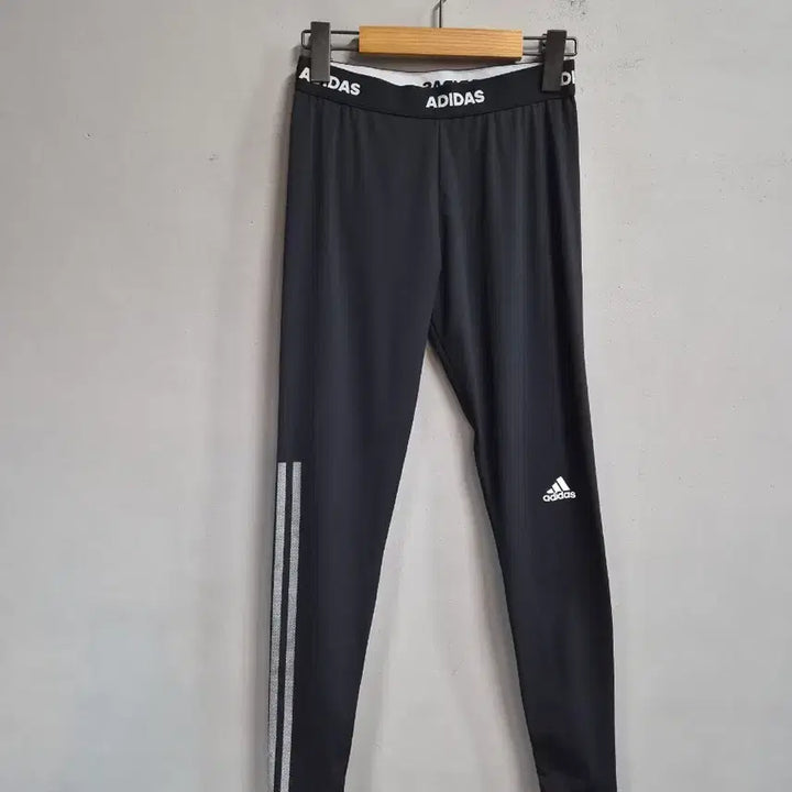 [SOLD OUT] 아디다스 쿨링 레깅스 M
