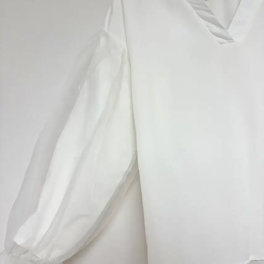 [BUNJANG] White Puff Sleeve Organza Blouse / 화이트 퍼프 소매 블라우스