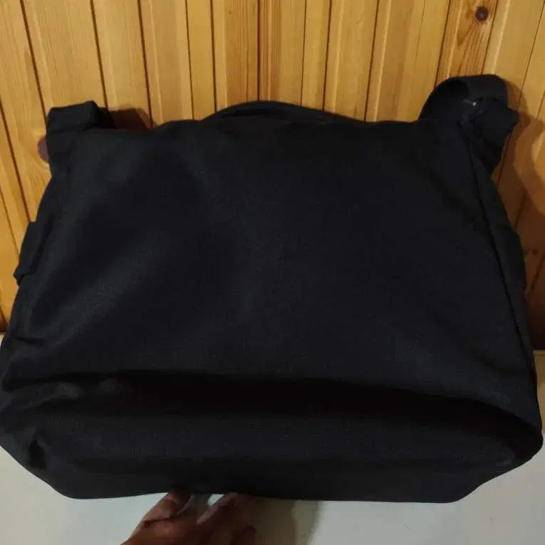 [BUNJANG] Crumpler Camera Carry Crossbody Bag / 크럼플러 카메라 캐리 크로스백