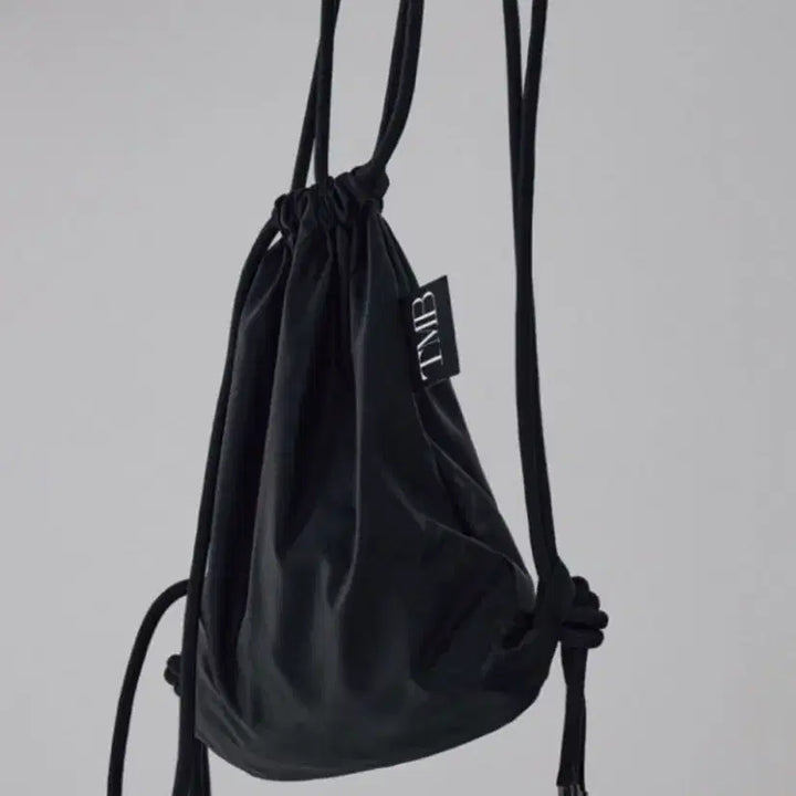 [BUNJANG] Trimming Bird Gym Bag Black / 트리밍버드 짐색 가방 블랙