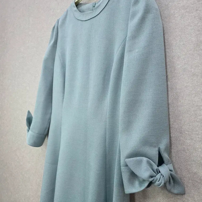 [BUNJANG] LINE Ribbon Sleeve Dress / LINE 리본 소매 원피스