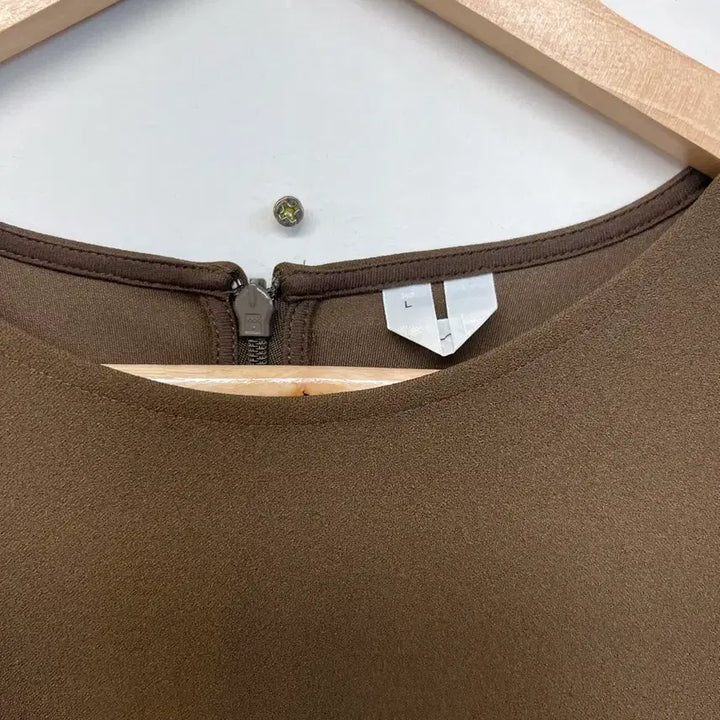 [BUNJANG] ARKET Brown Polyester Stretch Dress L / 아르켓 브라운 폴리에스터 스트레치 원피스 L
