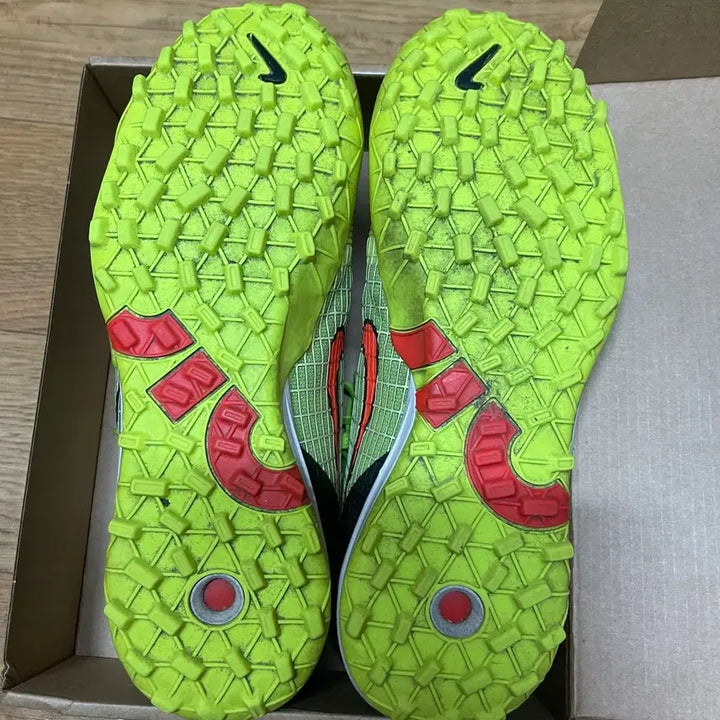 [BUNJANG] Nike Mercurial Vapor 14 Pro TF Futsal Shoes Volt Pack Size 265 / 나이키 머큐리얼 베이퍼14프로TF 풋살화 265사이즈 볼트팩