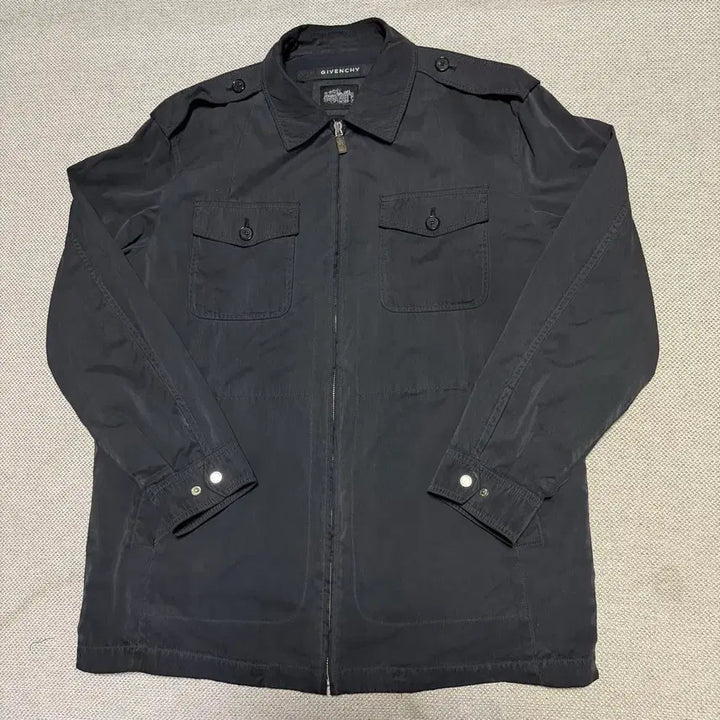 [BUNJANG] Givenchy 90s Vintage Nylon Dual Pocket Field Jacket / 90s 지방시 빈티지 나일론 듀얼 포켓 필드 자켓