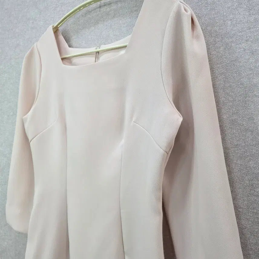 [BUNJANG] Orora Square Neck Mini Dress / 오로라 스퀘어넥 미니 원피스 Orora