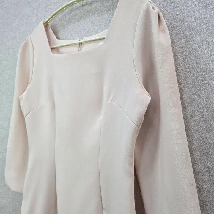[BUNJANG] Orora Square Neck Mini Dress / 오로라 스퀘어넥 미니 원피스 Orora