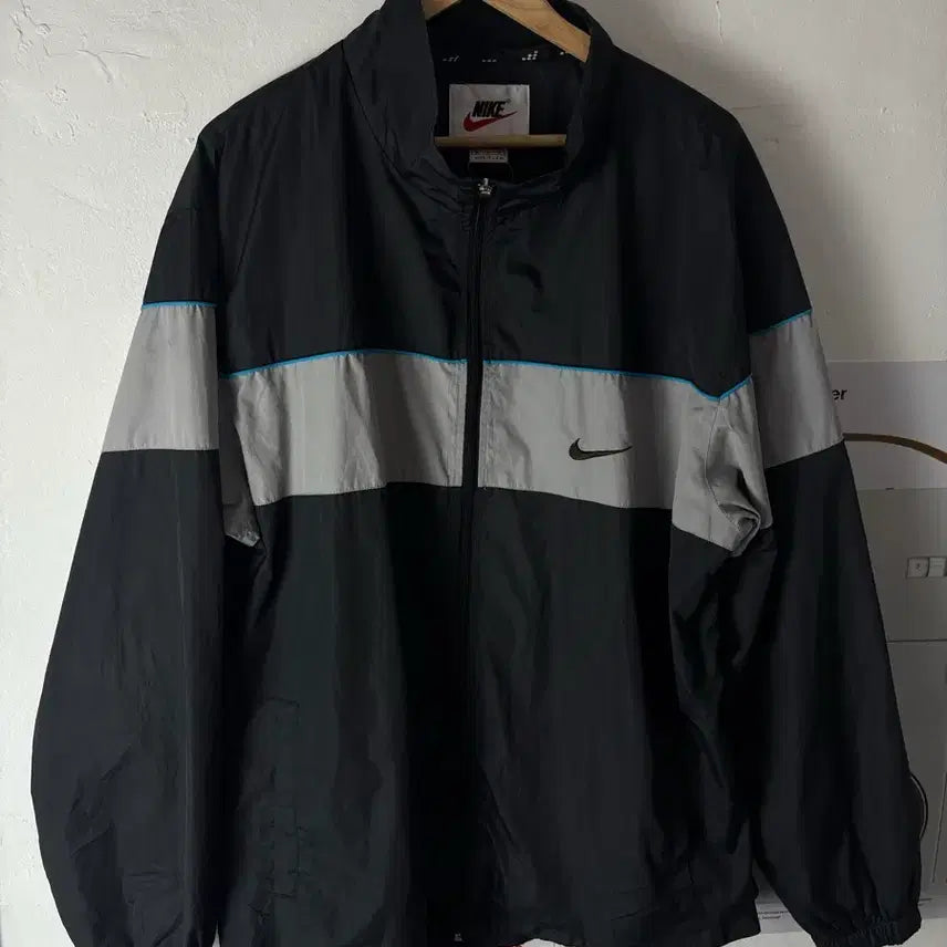 [BUNJANG] Nike Swoosh Windbreaker Jacket / 나이키 스우시 바람막이