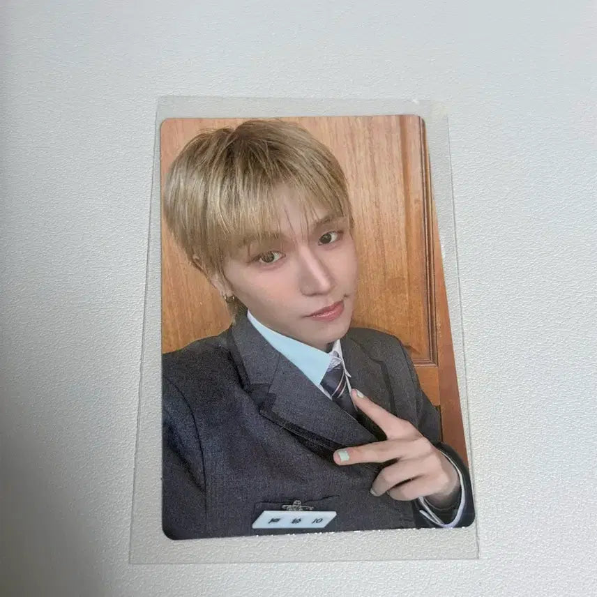 [BUNJANG] BOYNEXTDOOR Riwoo Lucky Draw Photocard / 보이넥스트도어 럭드 양도 리우포카