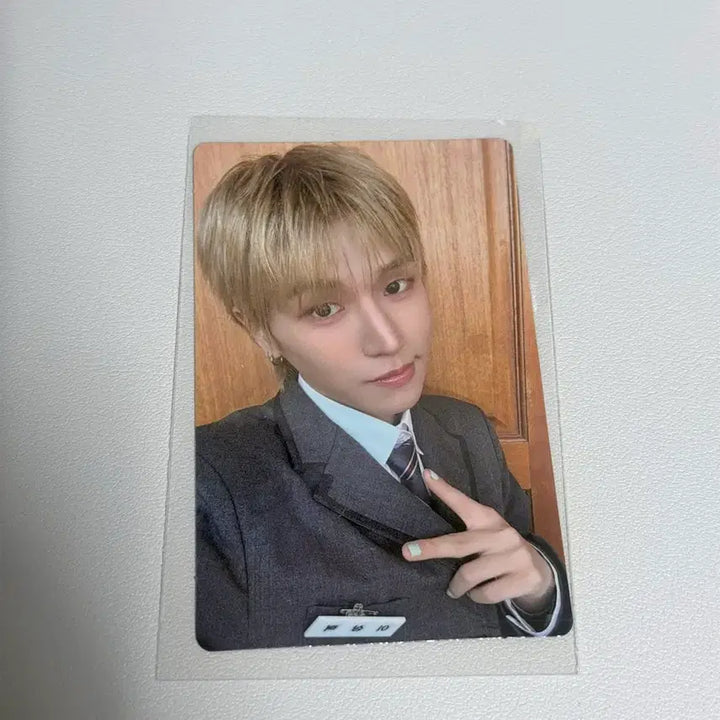 [BUNJANG] BOYNEXTDOOR Riwoo Lucky Draw Photocard / 보이넥스트도어 럭드 양도 리우포카