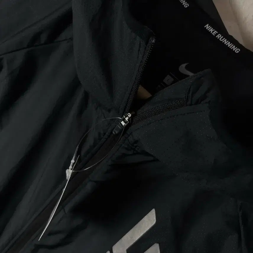 [BUNJANG] Nike Swoosh Windbreaker Jacket / 나이키 스우시 바람막이