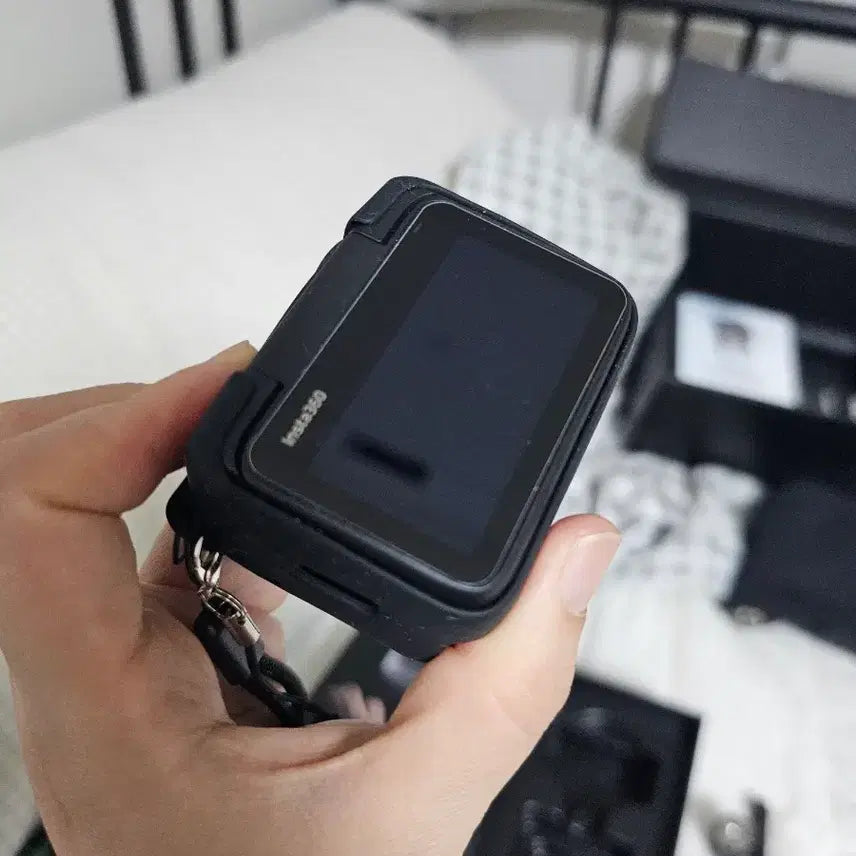 [BUNJANG] Insta360 GO 3S 128GB Midnight Black / 인스타360 GO 3S 128GB 미드나잇 블랙