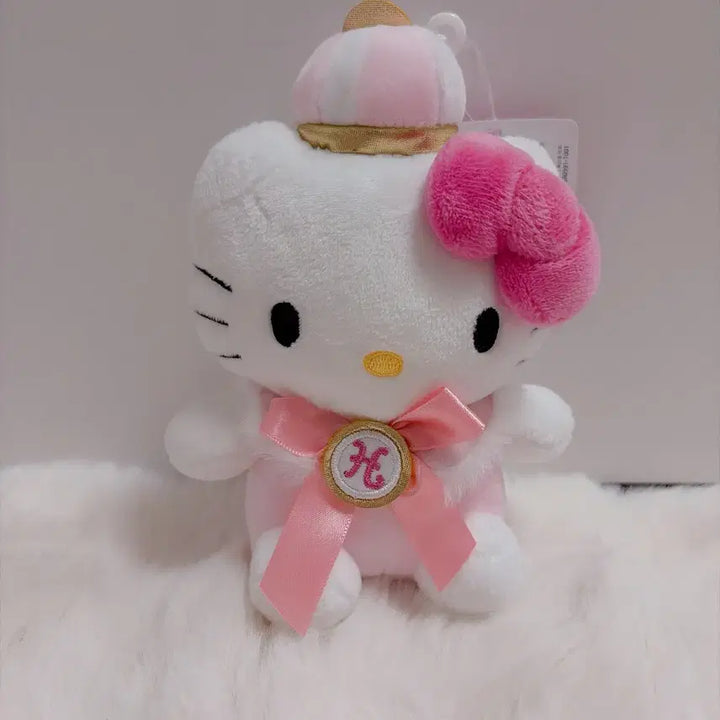 [BUNJANG] Sanrio Hello Kitty Doll Pink Ribbon Crown / 산리오 헬로키티 인형 핑크 리본 왕관