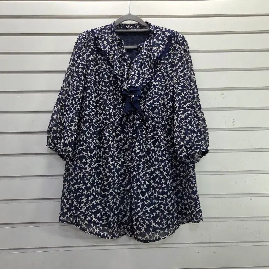 [BUNJANG] Ensom Patterned Chiffon 7-Sleeve Blouse / 엔썸 패턴무늬 쉬폰 칠부소매 블라우스/보물찾기천사