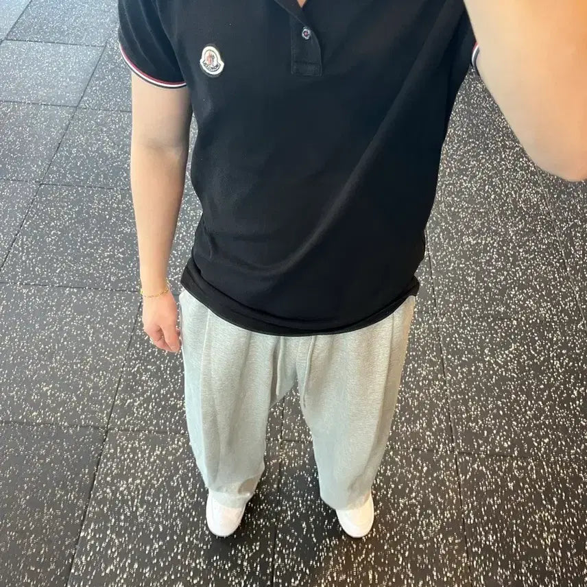 [BUNJANG] Moncler Black Polo T-Shirt / 몽클레르 반팔 카라티 블랙