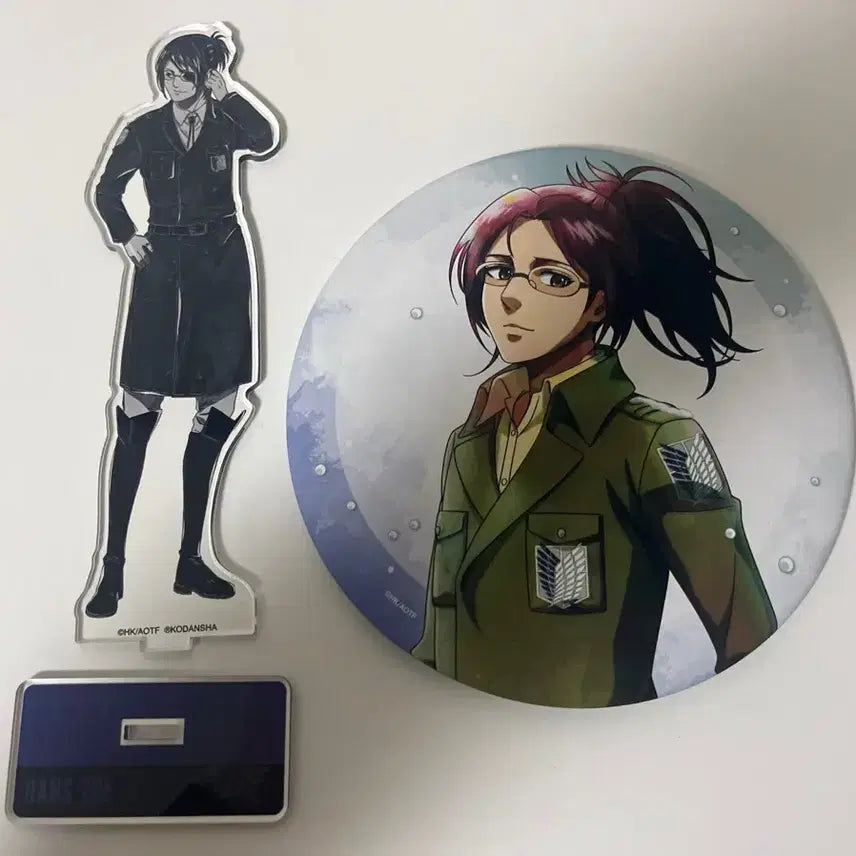 [BUNJANG] Attack on Titan Hange Zoe Goods / (급처) 진격의 거인 한지 조에 굿즈 팝니다