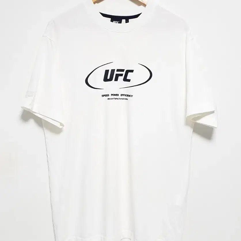 [BUNJANG] UFC Round T-Shirt White Size 100 / UFC 라운드 반팔티 100사이즈 화이트