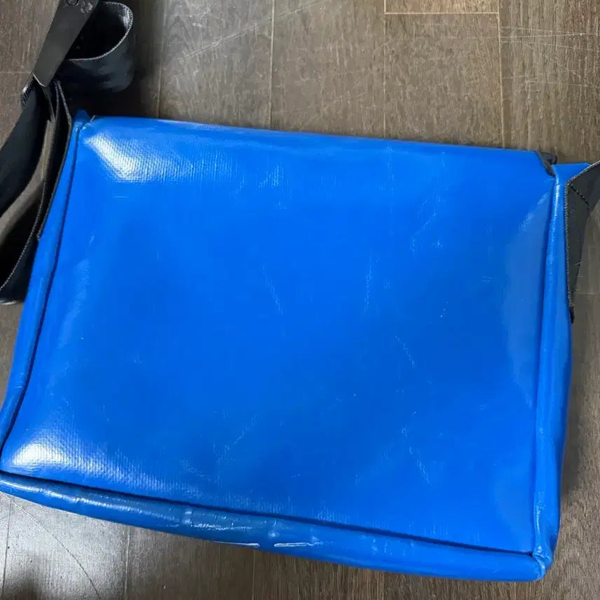 [BUNJANG] Freitag Ramsay Bag Blue &amp; White / 프라이탁 라씨 블루앤화이트