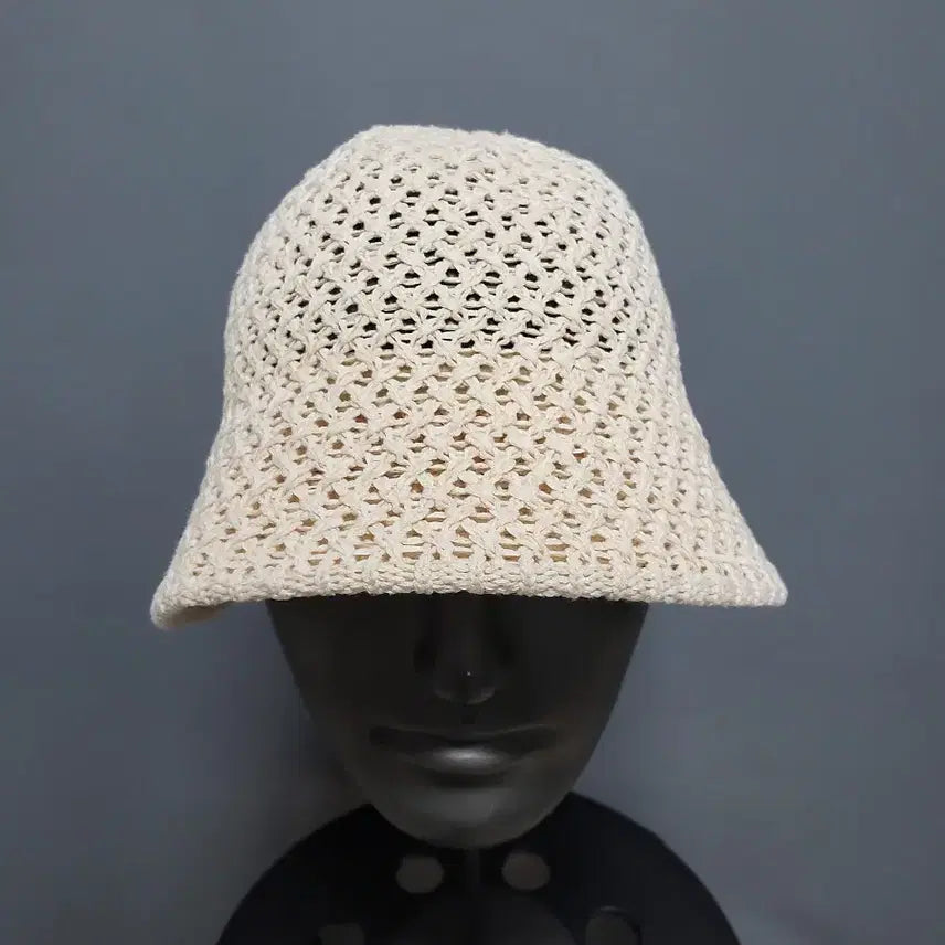 [BUNJANG] Beige Crochet Bucket Hat / 크로셰 버킷햇 베이지색
