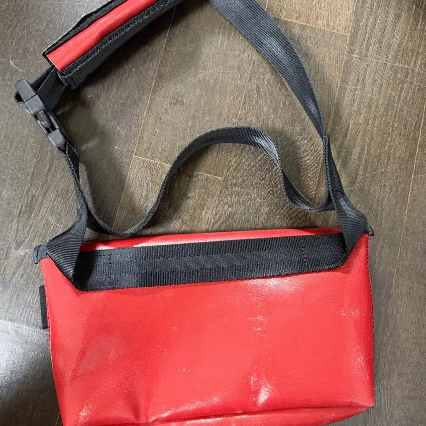 [SOLD OUT] 프라이탁 제이미 레드앤 화이트