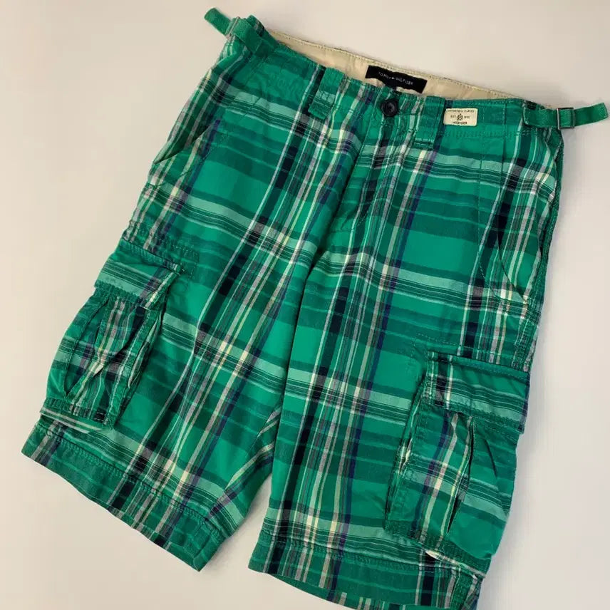 [BUNJANG] Tommy Hilfiger Check Cargo Shorts / 타미 체크 카고 반바지